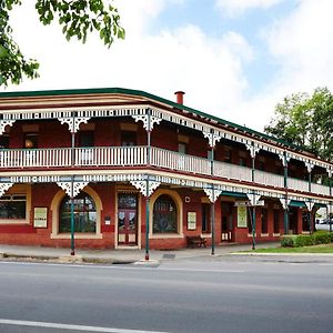 The Daylesford Hotel Exterior photo