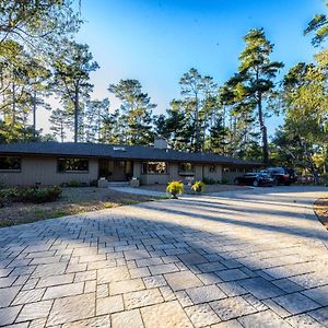 Lx47 Pebble Garden Retreat Large Home With Modern Kitchen Pebble Beach Exterior photo