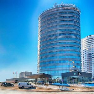 Slavyanskaya Hotel Minsk Exterior photo