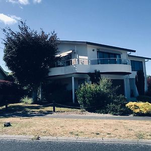 Villa Ika Taupo Exterior photo