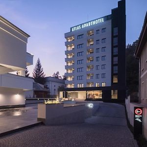 Atlas Aparthotel Piatra Neamt Exterior photo