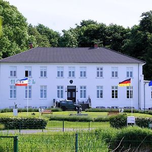 Ostsee-Gutshaus Am Salzhaff Pepelow Naehe Rerik- Am Meer Residieren! Apartment Klein Stromkendorf Exterior photo