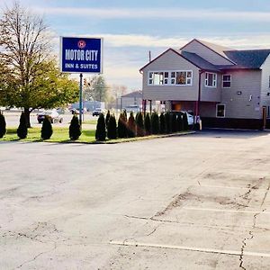 Motorcity Inn & Suites Melvindale Exterior photo