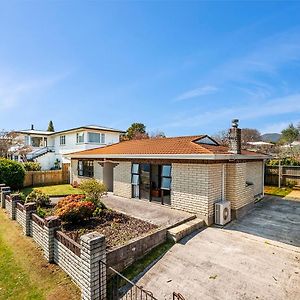 Heathcote Cottage - Taupo Holiday Home Exterior photo