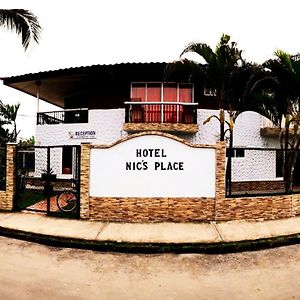 Nics Place Hotel Bocas del Toro Exterior photo