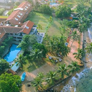 Earl'S Reef Hotel Bentota Exterior photo