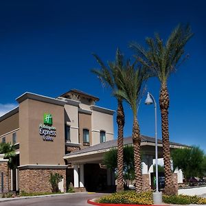 Holiday Inn Express & Suites Phoenix Glendale Dist By Ihg Exterior photo