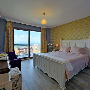 Niluefer Butik Otel (Adults Only) Ayvalik Exterior photo