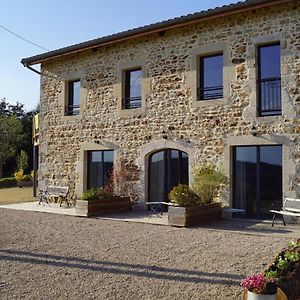 Auberge Des Myrtilles Hotel Saint-Bonnet-le-Froid Exterior photo