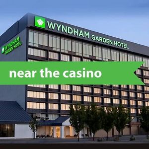 Wyndham Garden At Niagara Falls Hotel Exterior photo